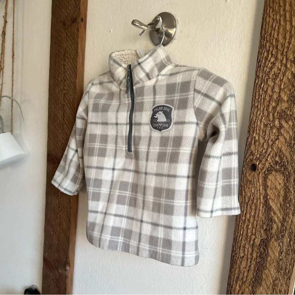Checkered Gray and White Fleece Pullover 6M Baby Boy